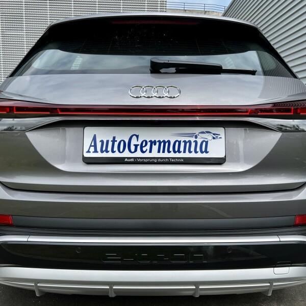 Audi Q4 из Германии (71872)