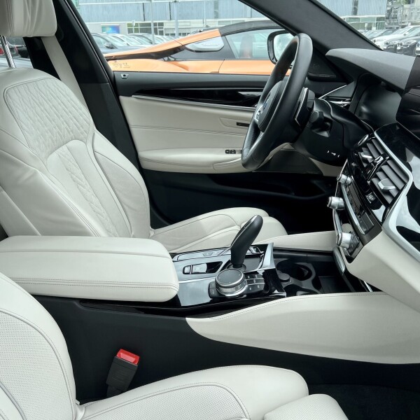 BMW 5-серии из Германии (71943)
