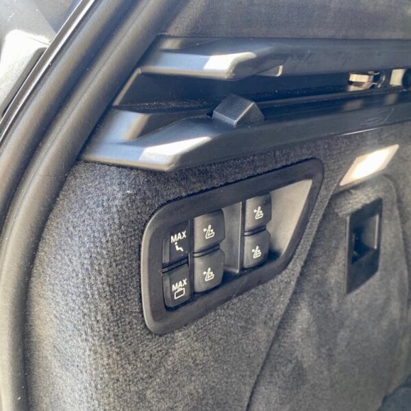 BMW X7 из Германии (72048)