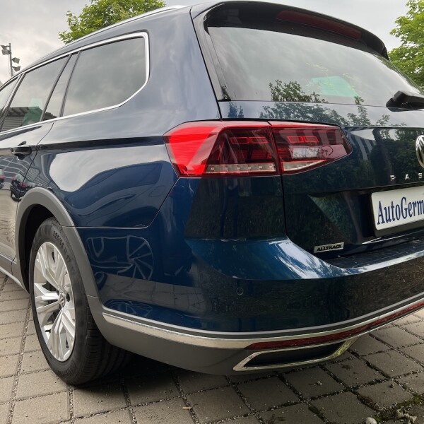 Volkswagen Alltrack из Германии (72100)