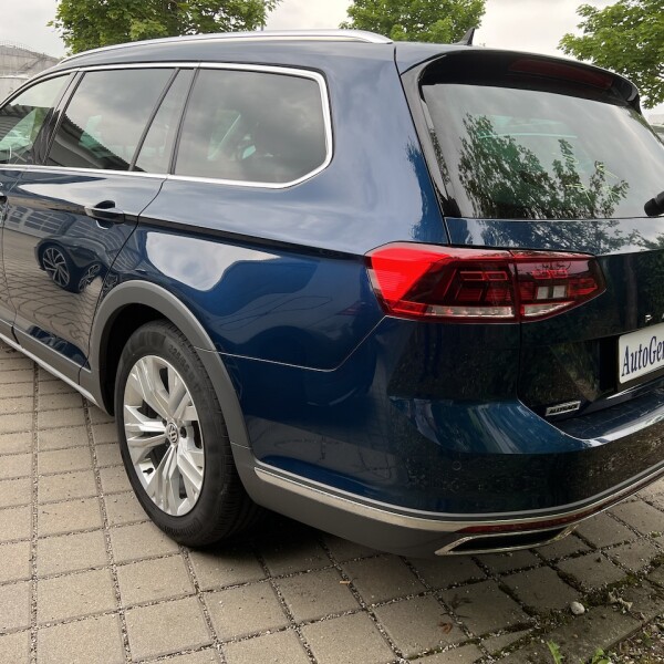 Volkswagen Alltrack из Германии (72099)