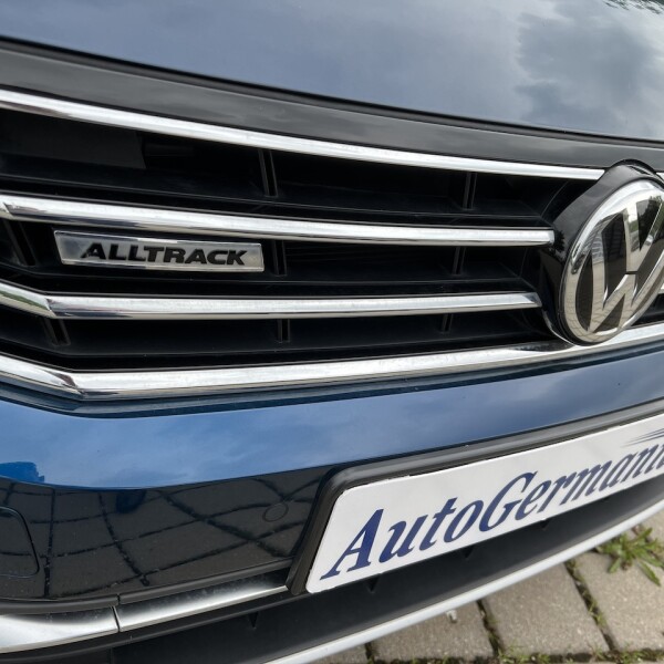 Volkswagen Alltrack из Германии (72095)