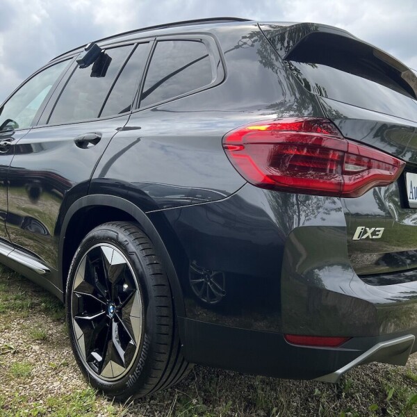 BMW iX3 из Германии (72332)