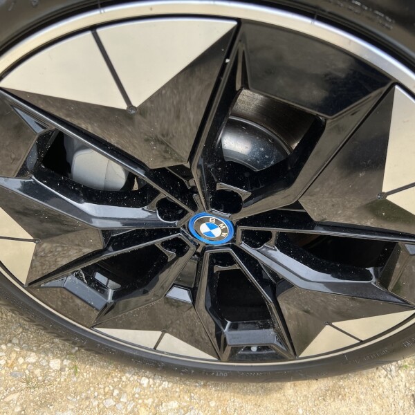 BMW iX3 из Германии (72343)