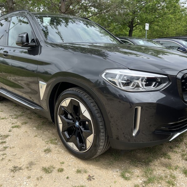 BMW iX3 из Германии (72317)