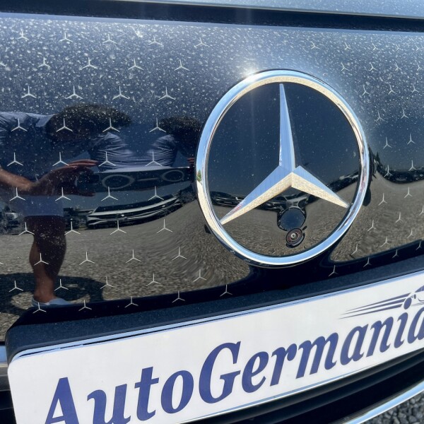 Mercedes-Benz EQE из Германии (72656)