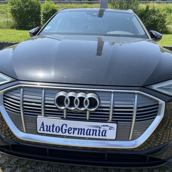 Audi e-tron из Германии (72704)
