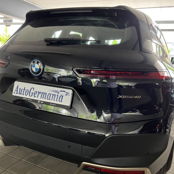 BMW iX из Германии (72742)