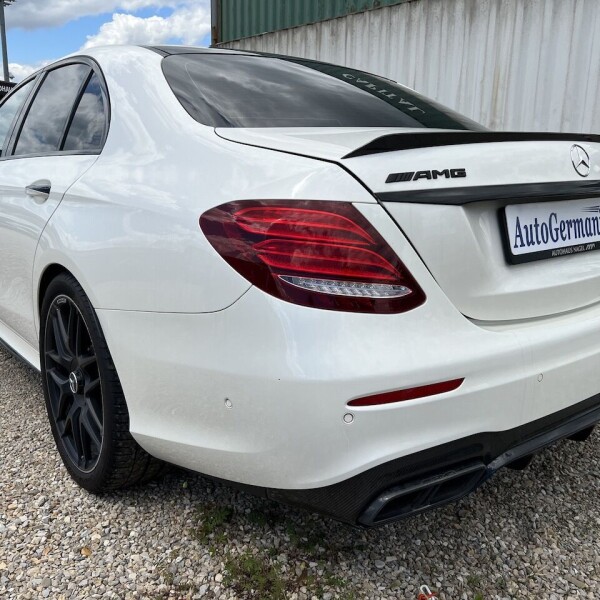 Mercedes-Benz E-Klasse из Германии (72803)