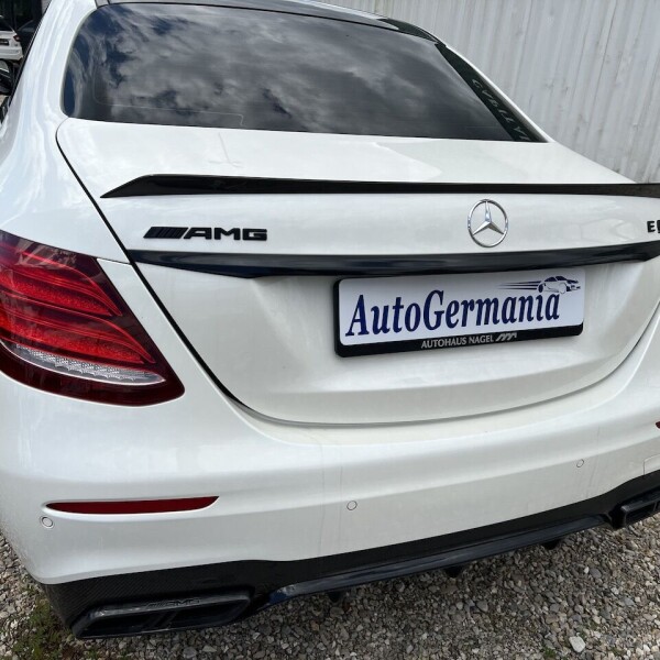 Mercedes-Benz E-Klasse из Германии (72801)