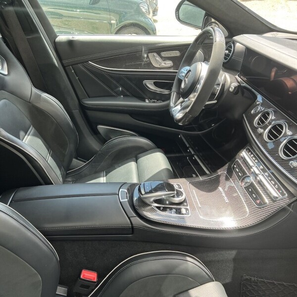 Mercedes-Benz E-Klasse из Германии (72827)