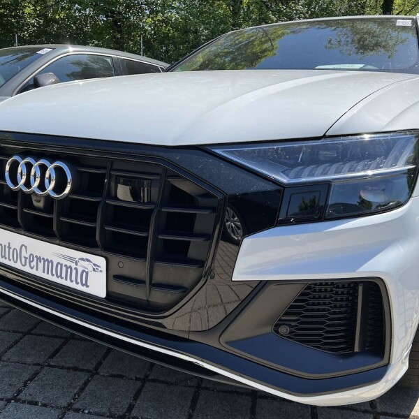 Audi Q8 из Германии (73046)