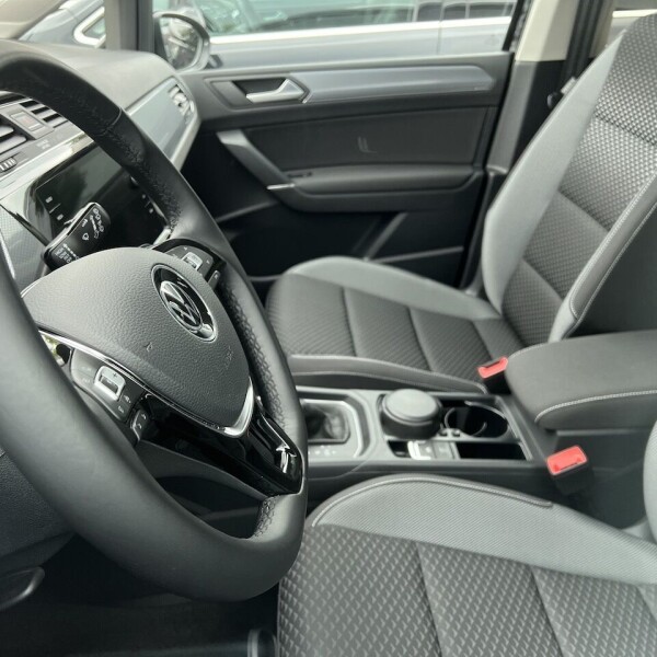 Volkswagen Touran из Германии (73186)