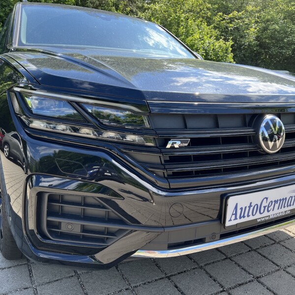 Volkswagen Touareg из Германии (73351)