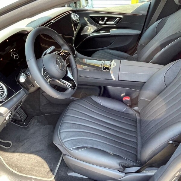 Mercedes-Benz EQS из Германии (73887)