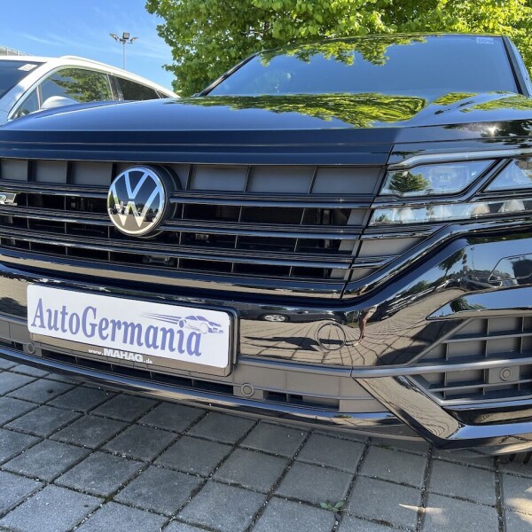 Volkswagen Touareg из Германии (73928)