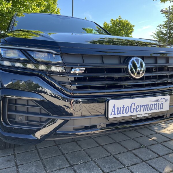 Volkswagen Touareg из Германии (73927)