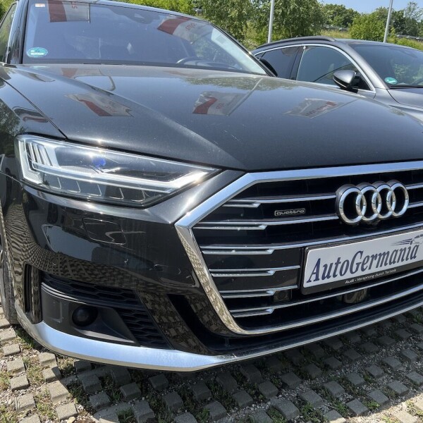 Audi A8  из Германии (74243)