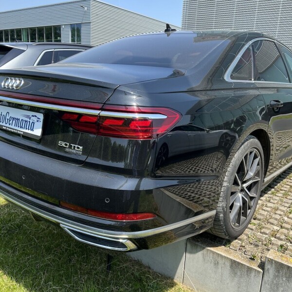 Audi A8  из Германии (74257)