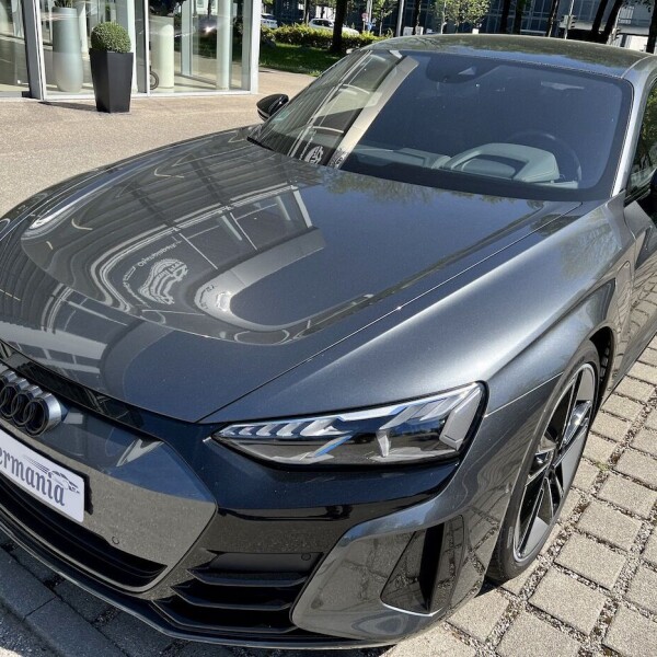 Audi RS e-tron GT из Германии (74369)