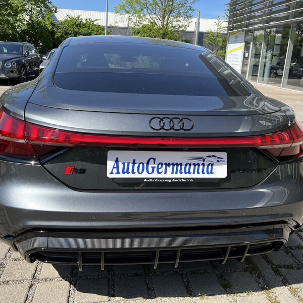 Audi e-tron GT из Германии (74379)