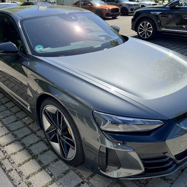 Audi RS e-tron GT из Германии (74364)