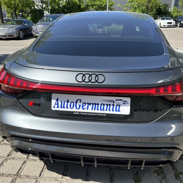 Audi RS e-tron GT из Германии (74371)