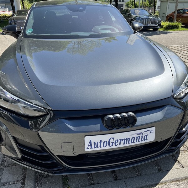 Audi e-tron GT из Германии (74360)