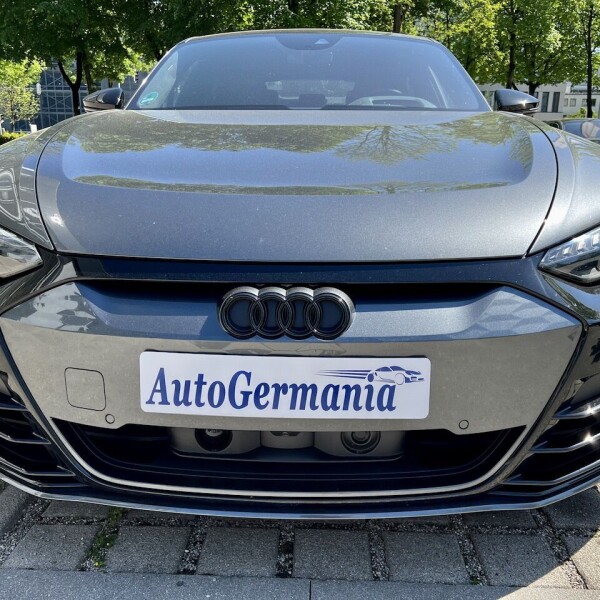 Audi RS e-tron GT из Германии (74359)