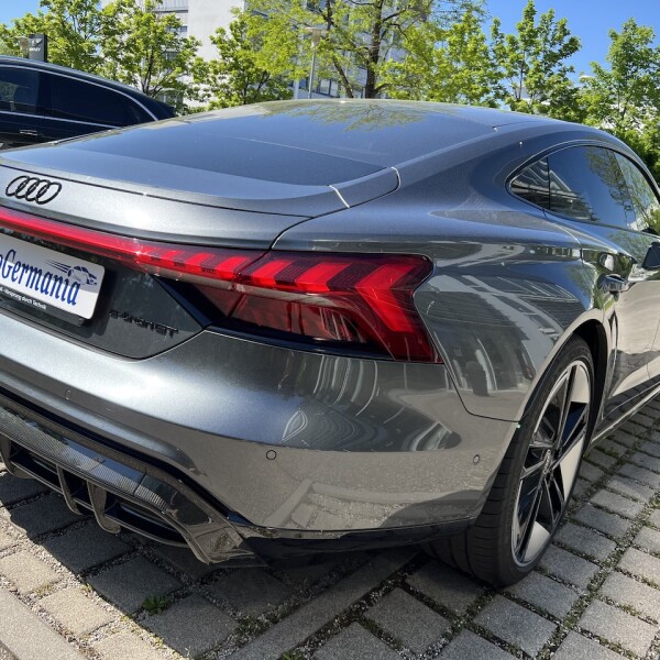 Audi e-tron GT из Германии (74376)