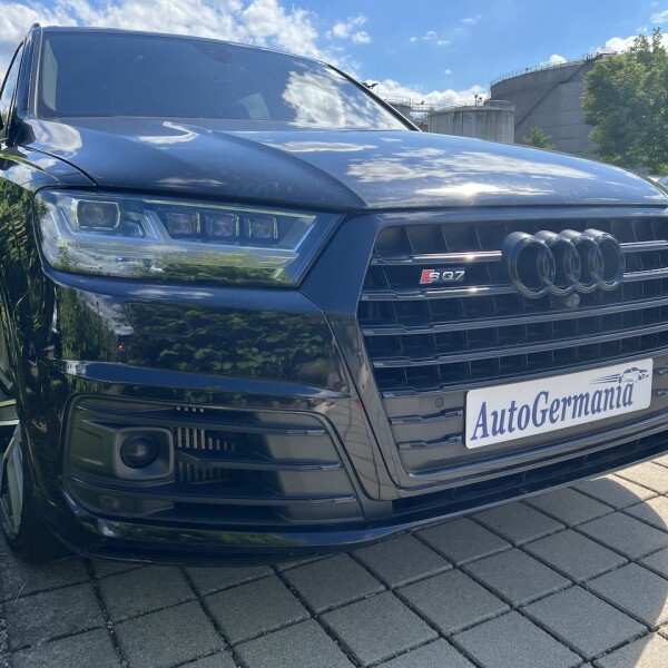 Audi SQ7 из Германии (74687)