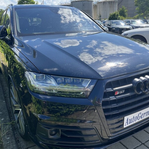Audi SQ7 из Германии (74692)
