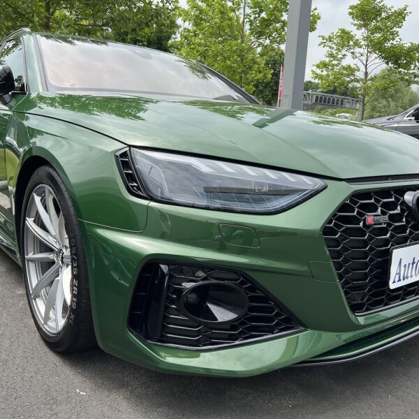 Audi RS4 из Германии (74811)