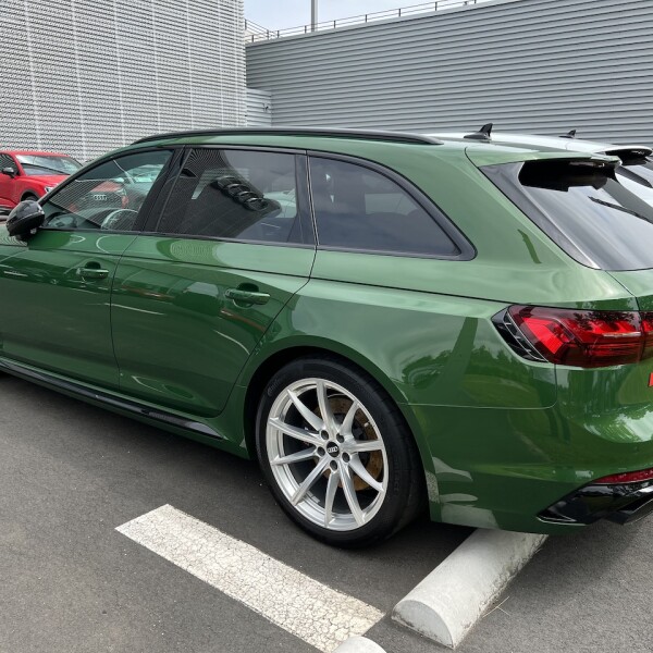 Audi RS4 из Германии (74823)
