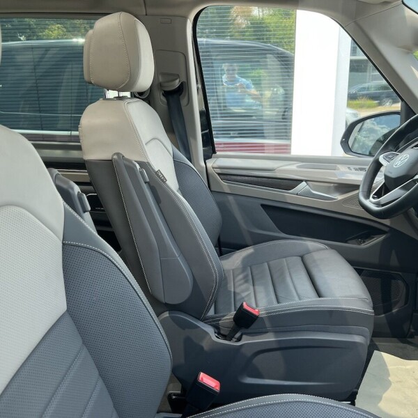 Volkswagen Multivan/Caravelle/Transporter из Германии (74887)