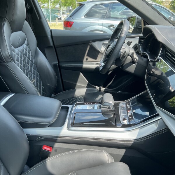 Audi Q8 из Германии (75124)