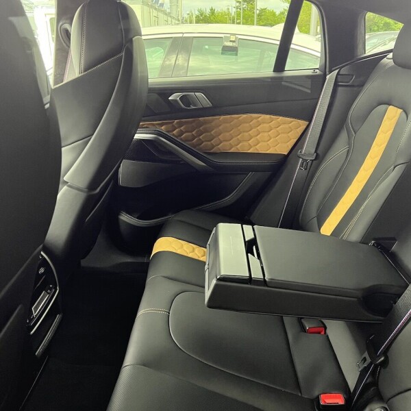 BMW X6 M из Германии (75138)
