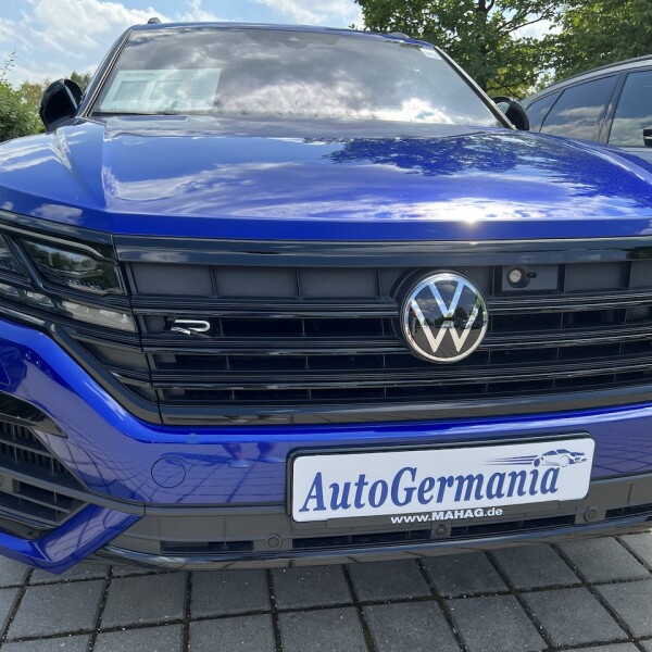 Volkswagen Touareg из Германии (75225)