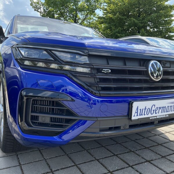 Volkswagen Touareg из Германии (75236)