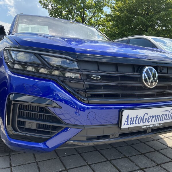 Volkswagen Touareg из Германии (75240)