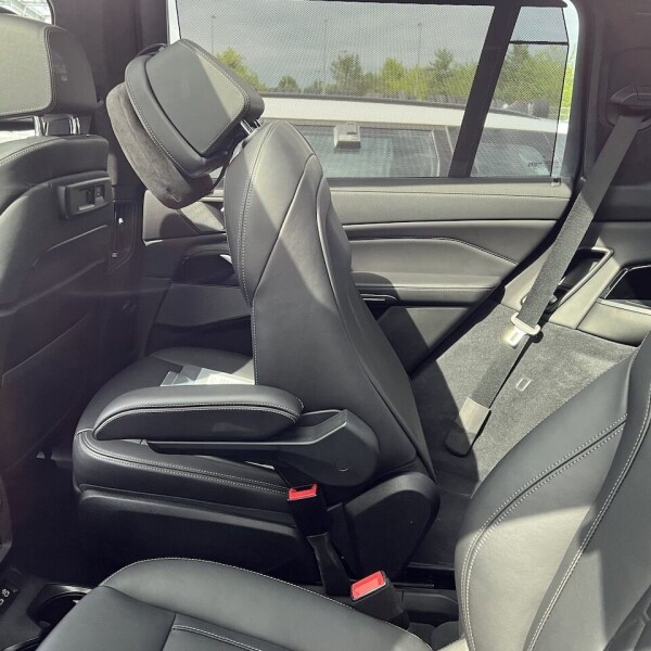 BMW X7 из Германии (75300)