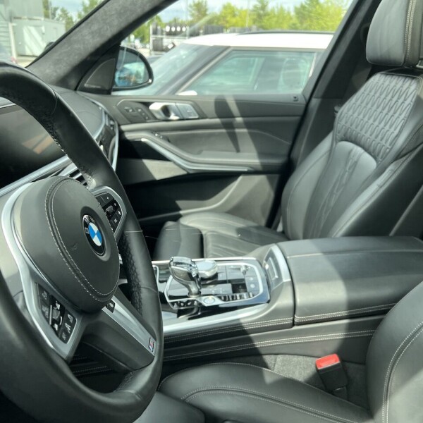 BMW X7 из Германии (75305)