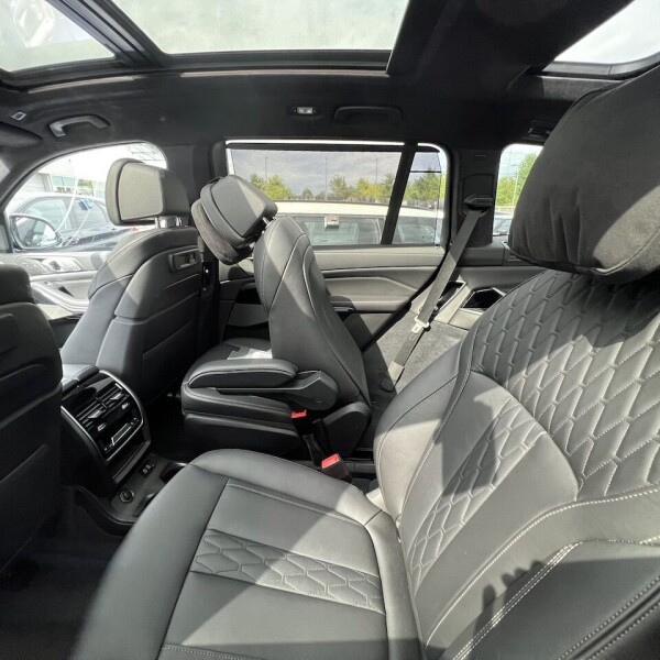 BMW X7 из Германии (75301)