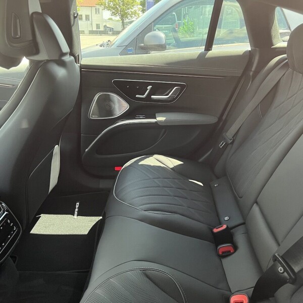 Mercedes-Benz EQS из Германии (75379)