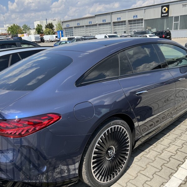 Mercedes-Benz EQS из Германии (75353)