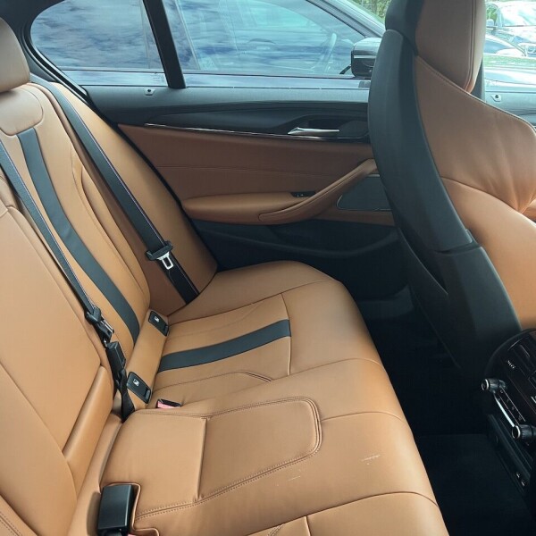 BMW M5 из Германии (75462)