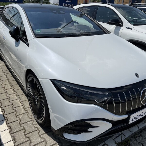 Mercedes-Benz EQE из Германии (75472)