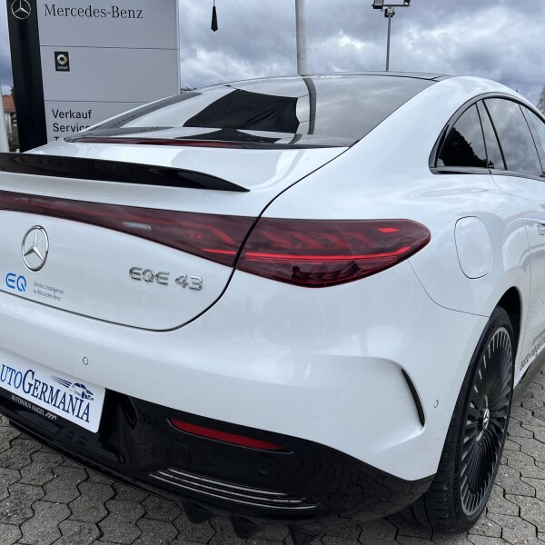 Mercedes-Benz EQE из Германии (87695)
