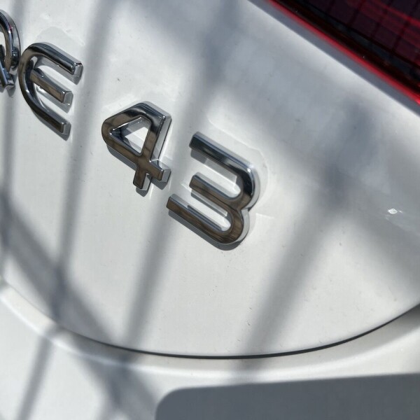 Mercedes-Benz EQE из Германии (75480)