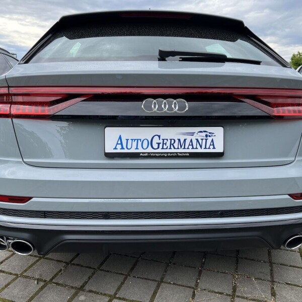 Audi SQ8 из Германии (75521)